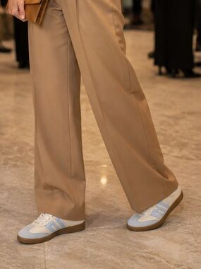 Retro-Inspired Beige & Light Blue Suede Trainer